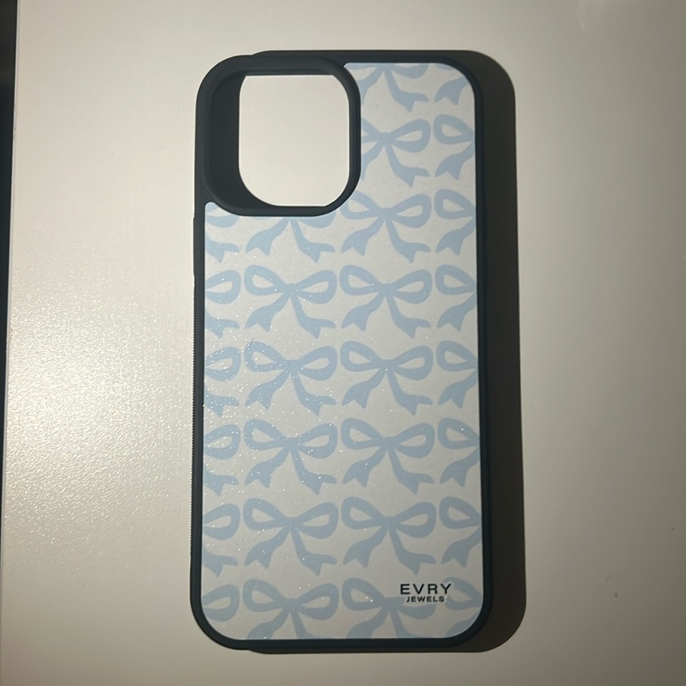 Blue bow iphone case